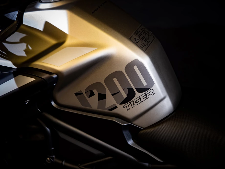 Umbgebautes Motorrad Triumph Tiger 1200 Desert Edition Bild 20: Umbgebautes Motorrad Triumph Tiger 1200 Desert Edition