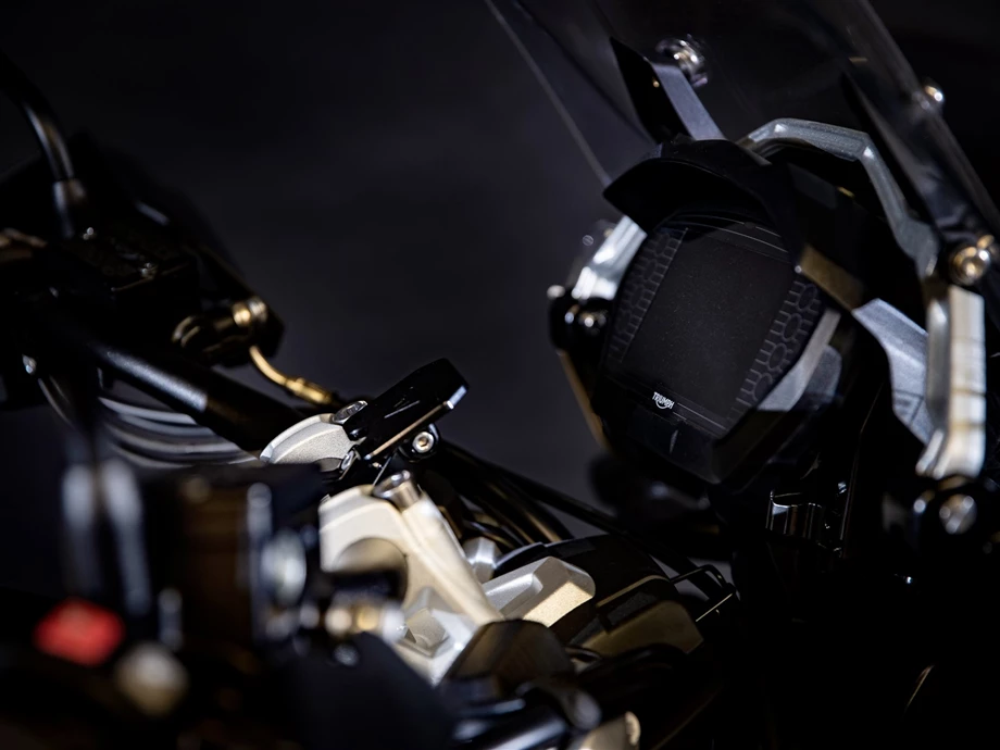 Umbgebautes Motorrad Triumph Tiger 1200 Desert Edition Bild 27: Umbgebautes Motorrad Triumph Tiger 1200 Desert Edition