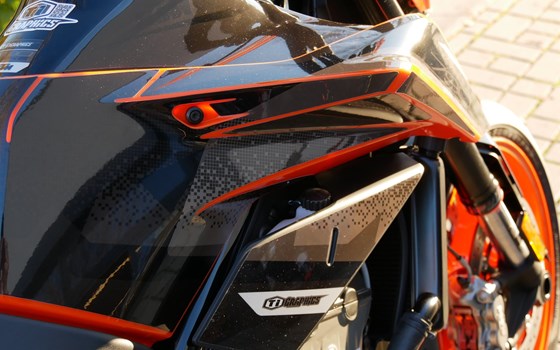 Umgebautes Motorrad KTM 790 Duke von motoroox GmbH - Bild 7 Umgebautes Motorrad KTM 790 Duke von motoroox GmbH - Bild 7
