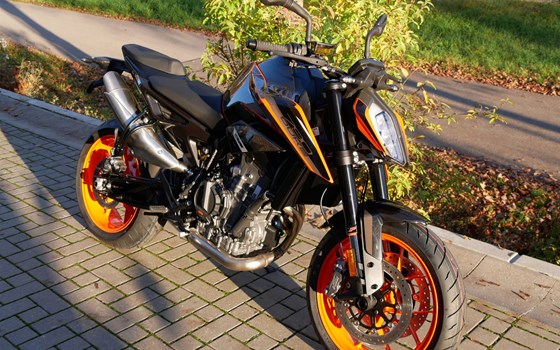 Umgebautes Motorrad KTM 790 Duke von motoroox GmbH - Bild 4 Umgebautes Motorrad KTM 790 Duke von motoroox GmbH - Bild 4