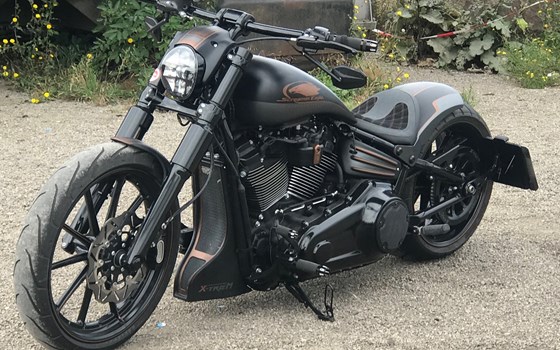 Umgebautes Motorrad Harley-Davidson Softail Breakout 114 FXBRS von X-Trem Custombikes - Bild 2 Umgebautes Motorrad Harley-Davidson Softail Breakout 114 FXBRS von X-Trem Custombikes - Bild 2