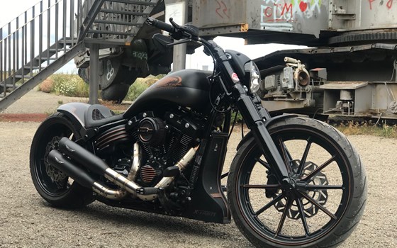 Umgebautes Motorrad Harley-Davidson Softail Breakout 114 FXBRS von X-Trem Custombikes - Bild 13 Umgebautes Motorrad Harley-Davidson Softail Breakout 114 FXBRS von X-Trem Custombikes - Bild 13