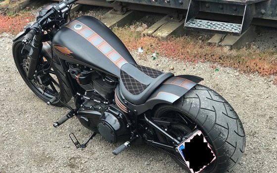 Umgebautes Motorrad Harley-Davidson Softail Breakout 114 FXBRS von X-Trem Custombikes - Bild 7 Umgebautes Motorrad Harley-Davidson Softail Breakout 114 FXBRS von X-Trem Custombikes - Bild 7