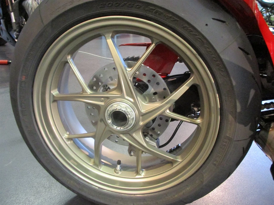 Umbgebautes Motorrad Ducati Streetfighter V4 Bild 17: Umbgebautes Motorrad Ducati Streetfighter V4