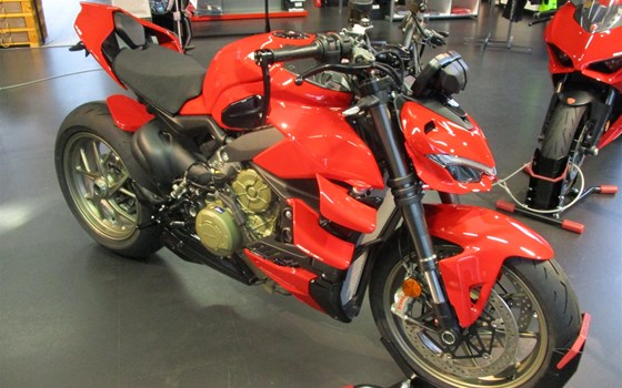 Umgebautes Motorrad Ducati Streetfighter V4 von Team Wahlers GmbH - Bild 7 Umgebautes Motorrad Ducati Streetfighter V4 von Team Wahlers GmbH - Bild 7