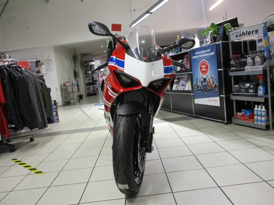 Umbgebautes Motorrad Ducati Panigale V2 Bild 6: Umbgebautes Motorrad Ducati Panigale V2