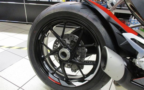 Umgebautes Motorrad Ducati Panigale V2 von Team Wahlers GmbH - Bild 3 Umgebautes Motorrad Ducati Panigale V2 von Team Wahlers GmbH - Bild 3