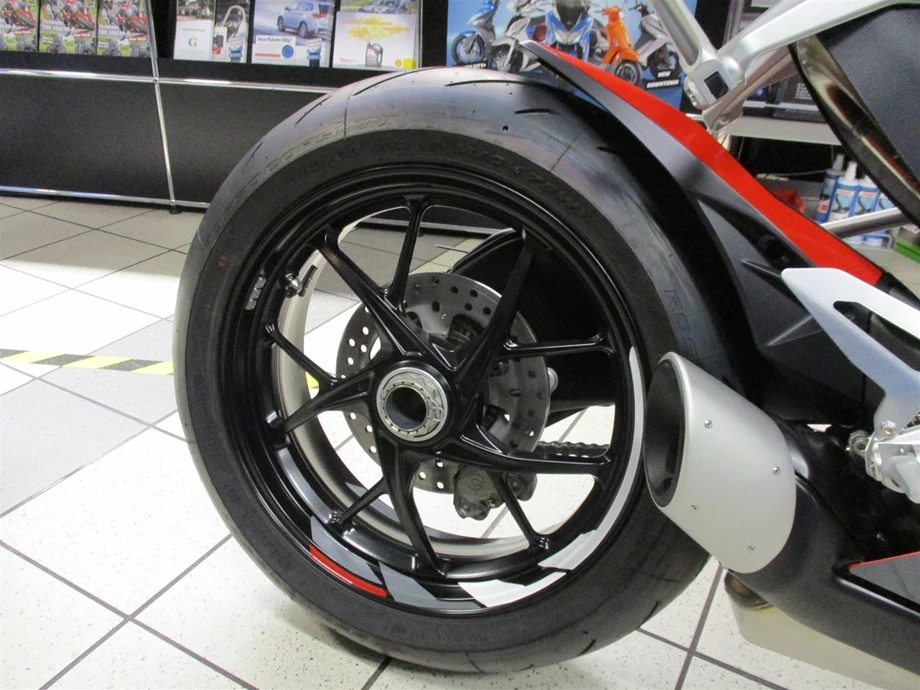 Umbgebautes Motorrad Ducati Panigale V2 Bild 3: Umbgebautes Motorrad Ducati Panigale V2