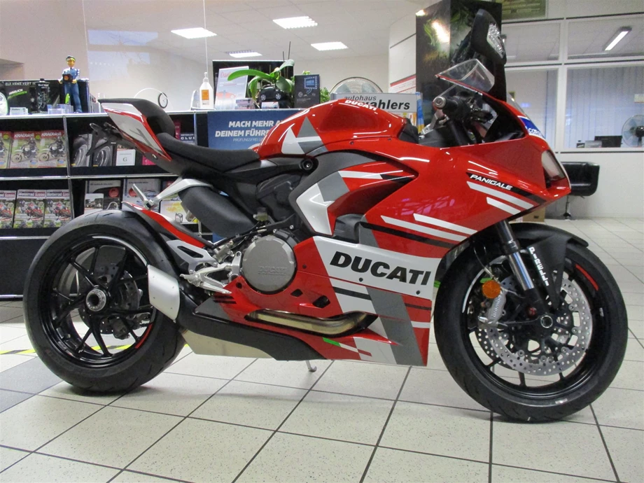 Umbgebautes Motorrad Ducati Panigale V2 Bild 10: Umbgebautes Motorrad Ducati Panigale V2