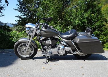 Gebrauchtmotorrad Harley-Davidson Touring Road King FLHR