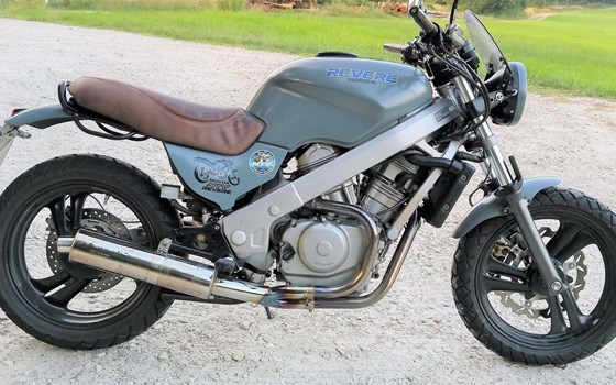 Umgebautes Motorrad Honda NTV 650 Revere von user1194961 - Bild 4 Umgebautes Motorrad Honda NTV 650 Revere von user1194961 - Bild 4