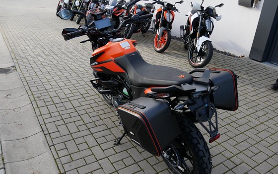 Umgebautes Motorrad KTM 390 Adventure von motoroox GmbH - Bild 6 Umgebautes Motorrad KTM 390 Adventure von motoroox GmbH - Bild 6