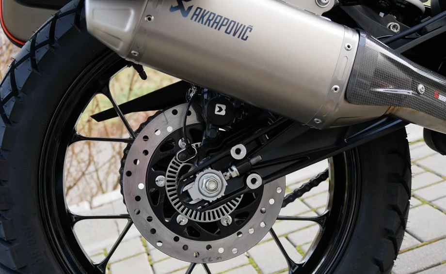 Umbgebautes Motorrad KTM 390 Adventure Bild 9: Umbgebautes Motorrad KTM 390 Adventure