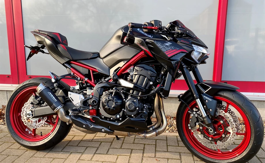 Umbgebautes Motorrad Kawasaki Z900 Bild 10: Umbgebautes Motorrad Kawasaki Z900