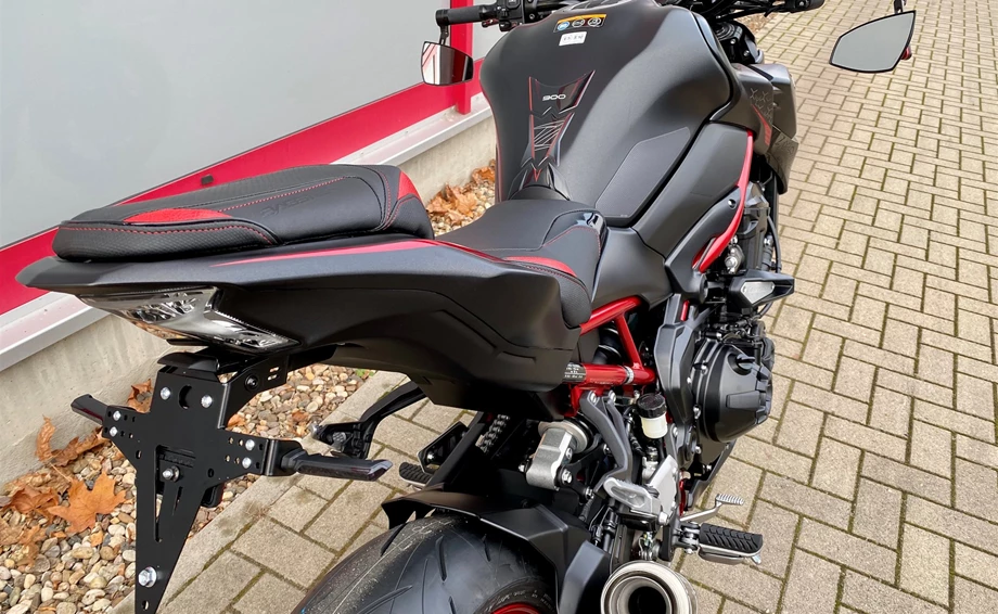 Umbgebautes Motorrad Kawasaki Z900 Bild 11: Umbgebautes Motorrad Kawasaki Z900