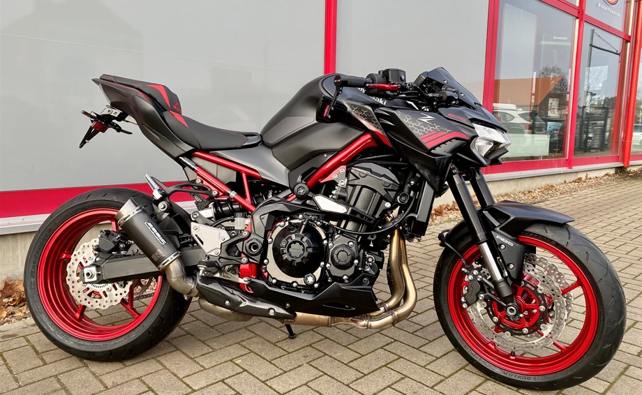 Umbgebautes Motorrad Kawasaki Z900 Bild 5: Umbgebautes Motorrad Kawasaki Z900