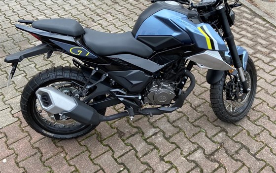 Umgebautes Motorrad FK Motors FK 12 SX Street Scrambler von Auto Center Brenner GmbH - Bild 8 Umgebautes Motorrad FK Motors FK 12 SX Street Scrambler von Auto Center Brenner GmbH - Bild 8