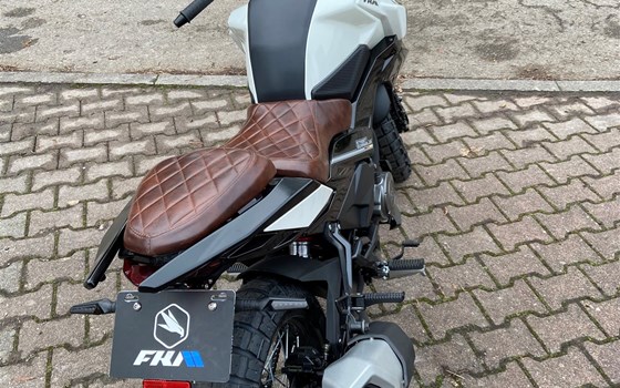 Umgebautes Motorrad FK Motors FK 12 SX Street Scrambler von Auto Center Brenner GmbH - Bild 14