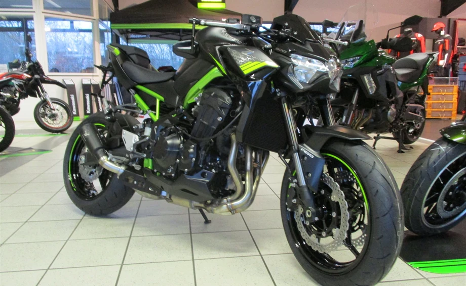 Umbgebautes Motorrad Kawasaki Z900 Bild 1: Umbgebautes Motorrad Kawasaki Z900