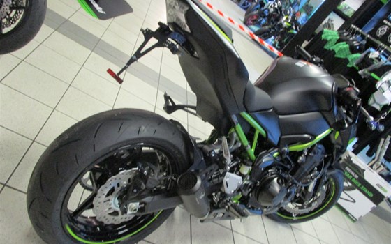 Umgebautes Motorrad Kawasaki Z900 von Team Wahlers GmbH - Bild 2 Umgebautes Motorrad Kawasaki Z900 von Team Wahlers GmbH - Bild 2
