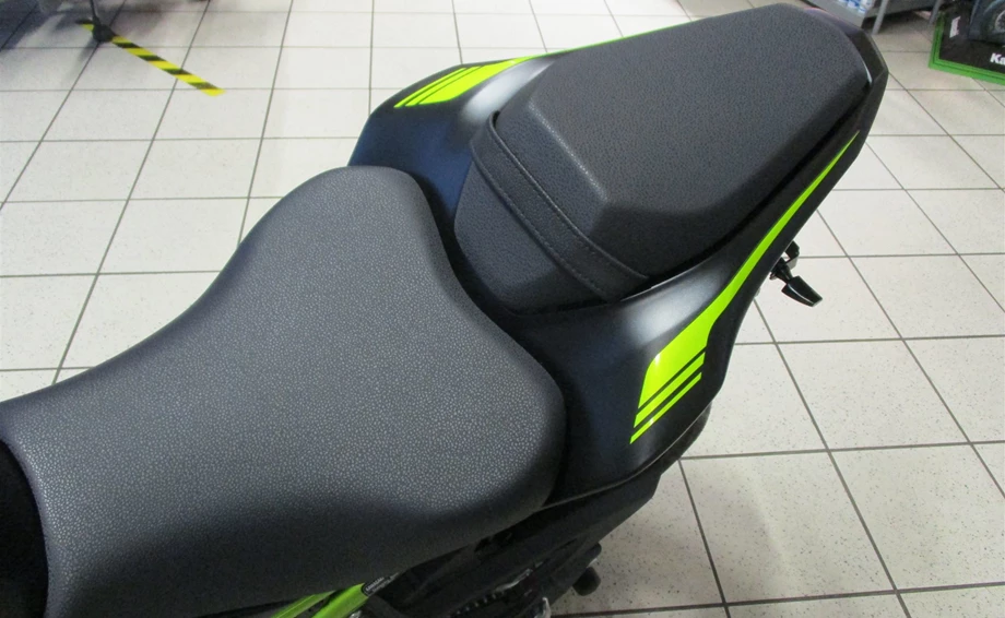 Umbgebautes Motorrad Kawasaki Z900 Bild 14: Umbgebautes Motorrad Kawasaki Z900