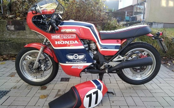 Umgebautes Motorrad Honda CX 500 von user1186367 - Bild 2 Umgebautes Motorrad Honda CX 500 von user1186367 - Bild 2