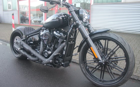 Umgebautes Motorrad Harley-Davidson Softail Breakout 114 FXBRS von X-Trem Custombikes - Bild 6 Umgebautes Motorrad Harley-Davidson Softail Breakout 114 FXBRS von X-Trem Custombikes - Bild 6