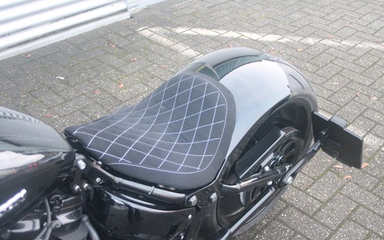 Umgebautes Motorrad Harley-Davidson Softail Breakout 114 FXBRS von X-Trem Custombikes - Bild 13 Umgebautes Motorrad Harley-Davidson Softail Breakout 114 FXBRS von X-Trem Custombikes - Bild 13