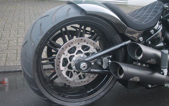 Umgebautes Motorrad Harley-Davidson Softail Breakout 114 FXBRS von X-Trem Custombikes - Bild 10 Umgebautes Motorrad Harley-Davidson Softail Breakout 114 FXBRS von X-Trem Custombikes - Bild 10