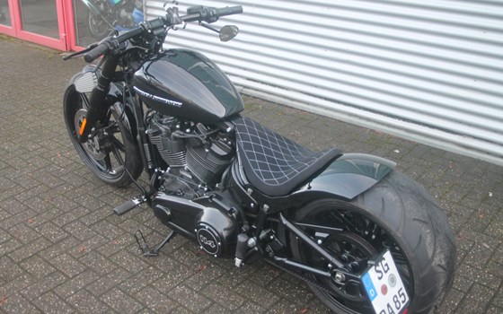 Umgebautes Motorrad Harley-Davidson Softail Breakout 114 FXBRS von X-Trem Custombikes - Bild 4 Umgebautes Motorrad Harley-Davidson Softail Breakout 114 FXBRS von X-Trem Custombikes - Bild 4