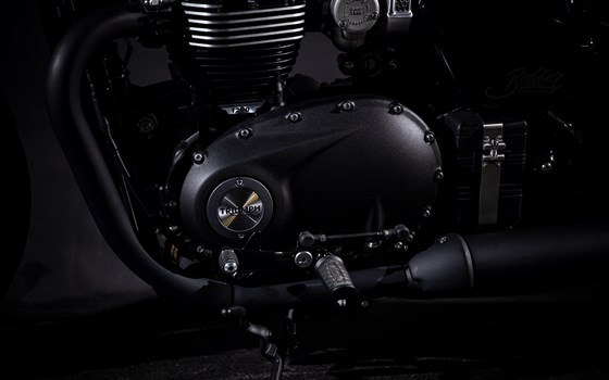 Umgebautes Motorrad Triumph Bonneville Bobber Black von Triumph Emsland - Hertrampf Racing - Bild 13 Umgebautes Motorrad Triumph Bonneville Bobber Black von Triumph Emsland - Hertrampf Racing - Bild 13