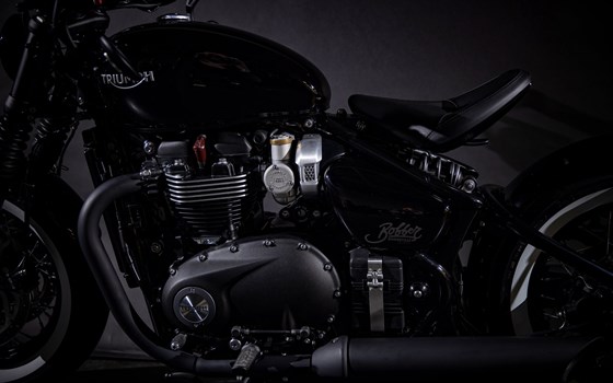 Umgebautes Motorrad Triumph Bonneville Bobber Black von Triumph Emsland - Hertrampf Racing - Bild 18 Umgebautes Motorrad Triumph Bonneville Bobber Black von Triumph Emsland - Hertrampf Racing - Bild 18