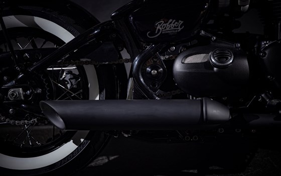 Umgebautes Motorrad Triumph Bonneville Bobber Black von Triumph Emsland - Hertrampf Racing - Bild 26 Umgebautes Motorrad Triumph Bonneville Bobber Black von Triumph Emsland - Hertrampf Racing - Bild 26