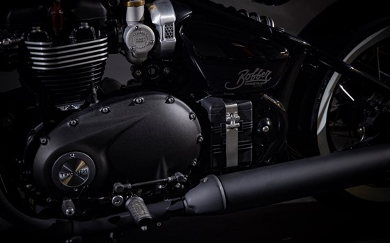 Umgebautes Motorrad Triumph Bonneville Bobber Black von Triumph Emsland - Hertrampf Racing - Bild 28 Umgebautes Motorrad Triumph Bonneville Bobber Black von Triumph Emsland - Hertrampf Racing - Bild 28