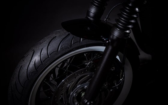 Umgebautes Motorrad Triumph Bonneville Bobber Black von Triumph Emsland - Hertrampf Racing - Bild 7 Umgebautes Motorrad Triumph Bonneville Bobber Black von Triumph Emsland - Hertrampf Racing - Bild 7