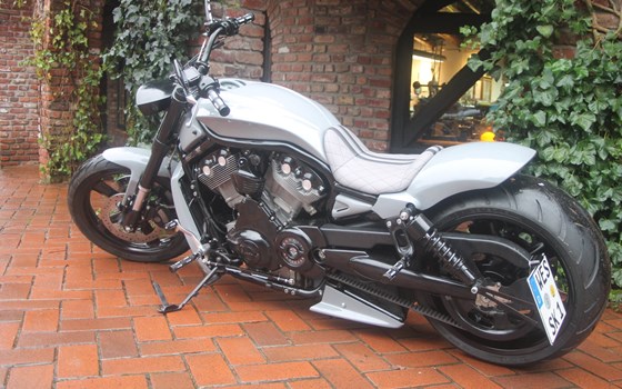 Umgebautes Motorrad Harley-Davidson V-Rod Muscle VRSCF von X-Trem Custombikes - Bild 7 Umgebautes Motorrad Harley-Davidson V-Rod Muscle VRSCF von X-Trem Custombikes - Bild 7