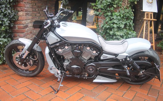 Umgebautes Motorrad Harley-Davidson V-Rod Muscle VRSCF von X-Trem Custombikes - Bild 6 Umgebautes Motorrad Harley-Davidson V-Rod Muscle VRSCF von X-Trem Custombikes - Bild 6