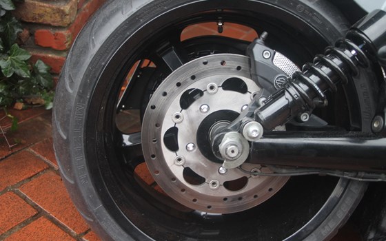 Umgebautes Motorrad Harley-Davidson V-Rod Muscle VRSCF von X-Trem Custombikes - Bild 15 Umgebautes Motorrad Harley-Davidson V-Rod Muscle VRSCF von X-Trem Custombikes - Bild 15