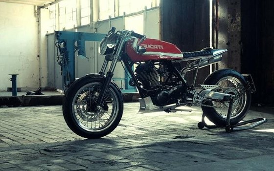 Umgebautes Motorrad Yamaha SR 500 von user1196608 - Bild 1 Umgebautes Motorrad Yamaha SR 500 von user1196608 - Bild 1