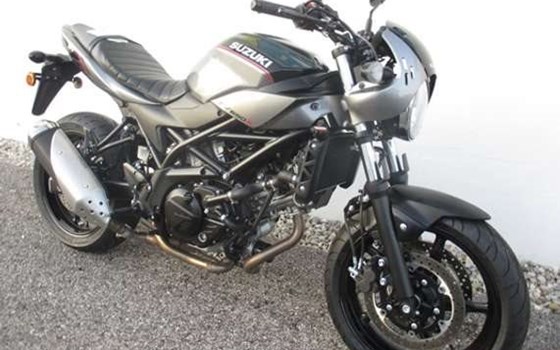 Umgebautes Motorrad Suzuki SV650X von Motorrad Eschlberger - Bild 1 Umgebautes Motorrad Suzuki SV650X von Motorrad Eschlberger - Bild 1