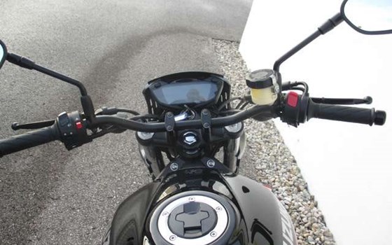 Umgebautes Motorrad Suzuki SV650X von Motorrad Eschlberger - Bild 4 Umgebautes Motorrad Suzuki SV650X von Motorrad Eschlberger - Bild 4