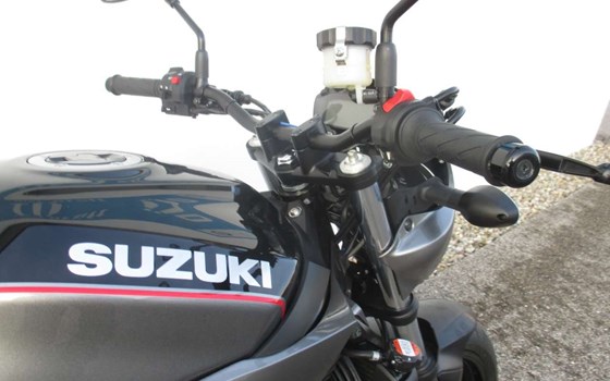 Umgebautes Motorrad Suzuki SV650X von Motorrad Eschlberger - Bild 8 Umgebautes Motorrad Suzuki SV650X von Motorrad Eschlberger - Bild 8