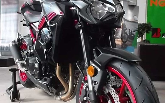 Umgebautes Motorrad Kawasaki Z900 von Motorradshop Ahlers - Bild 7 Umgebautes Motorrad Kawasaki Z900 von Motorradshop Ahlers - Bild 7