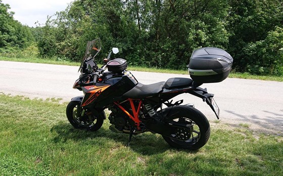 Umgebautes Motorrad KTM 1290 Super Duke GT von Stenli - Bild 1 Umgebautes Motorrad KTM 1290 Super Duke GT von Stenli - Bild 1