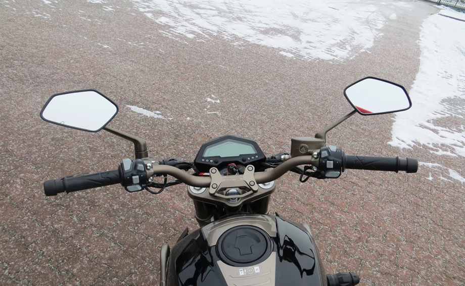 Umbgebautes Motorrad Zontes ZT 125-G1 Bild 4: Umbgebautes Motorrad Zontes ZT 125-G1