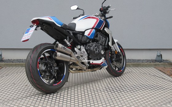 Umgebautes Motorrad Honda CB 1000 R von Zweiradtechnik Jörg Schlieter - Bild 15 Umgebautes Motorrad Honda CB 1000 R von Zweiradtechnik Jörg Schlieter - Bild 15