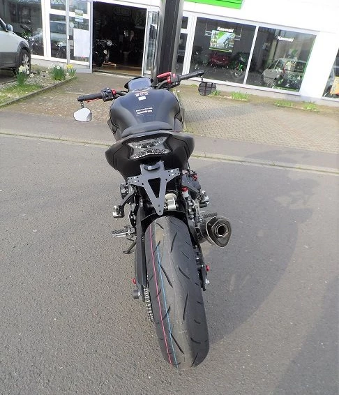 Umbgebautes Motorrad Kawasaki Z900 Bild 4: Umbgebautes Motorrad Kawasaki Z900