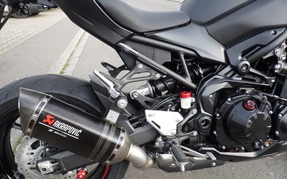 Umgebautes Motorrad Kawasaki Z900 von Bruno Treutlein Motorradhandel und Service - Bild 13 Umgebautes Motorrad Kawasaki Z900 von Bruno Treutlein Motorradhandel und Service - Bild 13