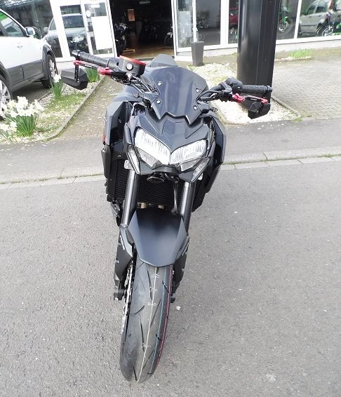 Umbgebautes Motorrad Kawasaki Z900 Bild 3: Umbgebautes Motorrad Kawasaki Z900