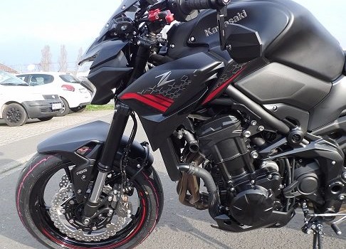 Umgebautes Motorrad Kawasaki Z900 von Bruno Treutlein Motorradhandel und Service - Bild 6 Umgebautes Motorrad Kawasaki Z900 von Bruno Treutlein Motorradhandel und Service - Bild 6